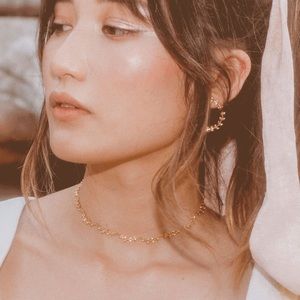 En Route x Best Dressed Gold Leaf Choker